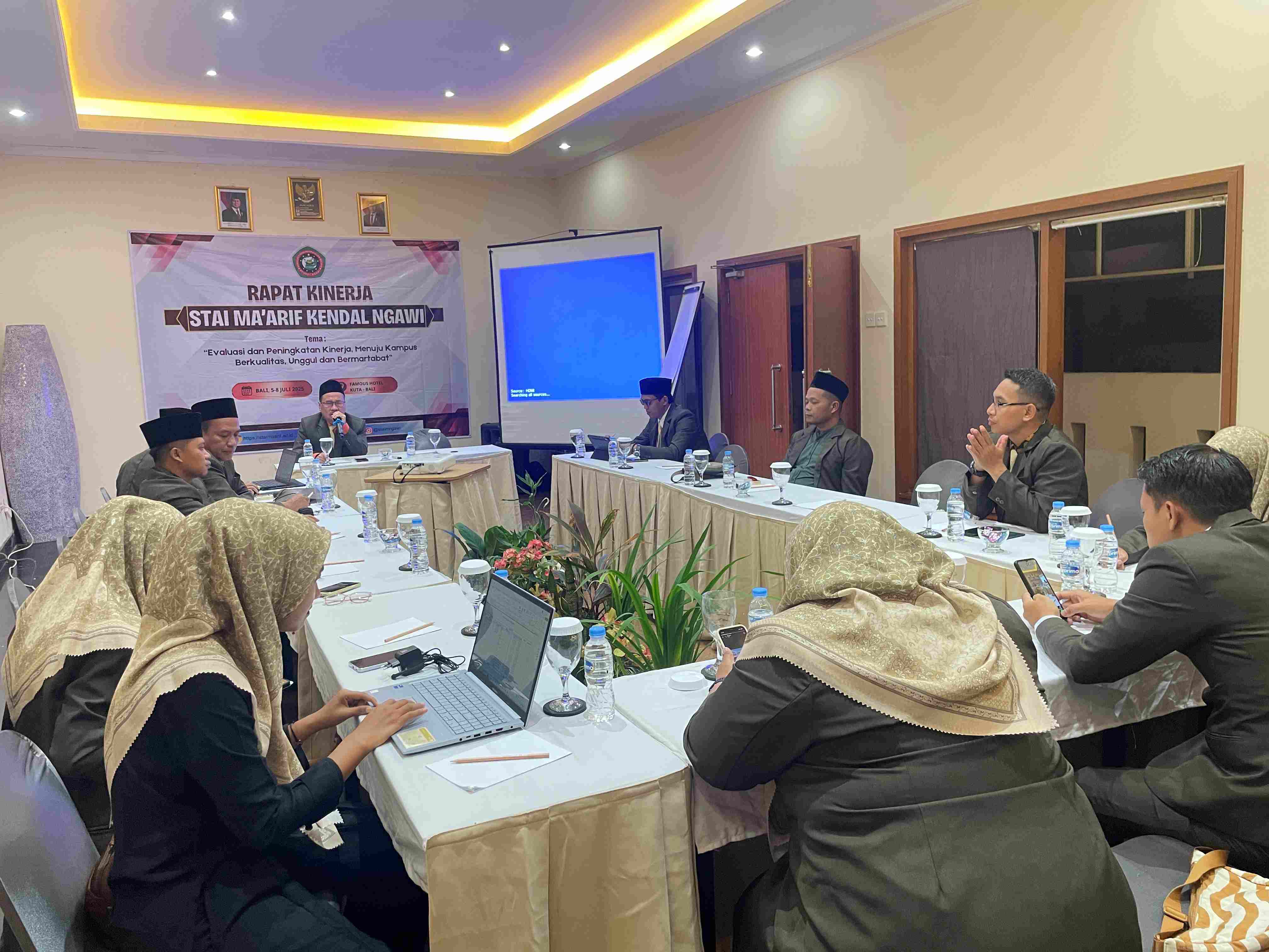 Raih Beasiswa Prestasi Hingga 100%